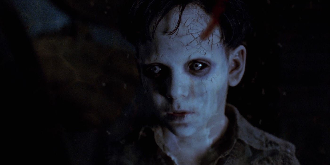 The ghost of Santi in The Devil's Backbone