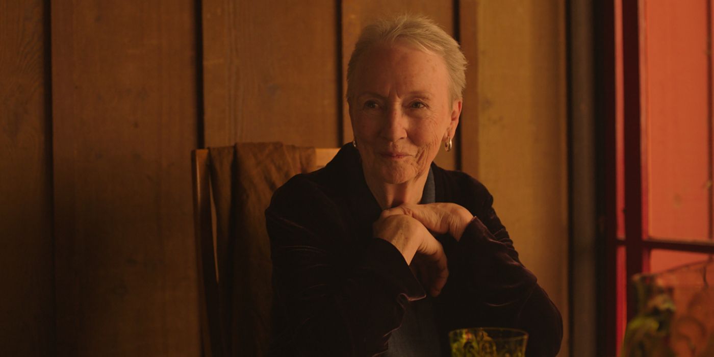 'Familiar Touch' Review: Kathleen Chalfant Illuminates a Pensive Portrait of a Woman Battling Dementia