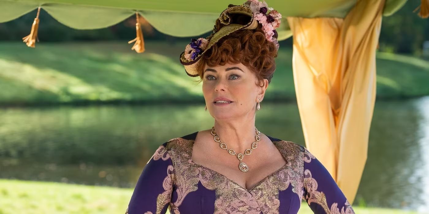 Polly Walker as Portia Featherington in 'Bridgerton'
