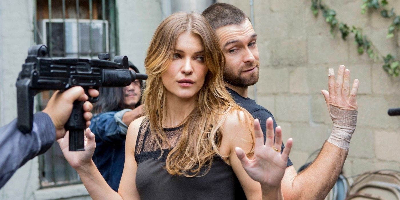 Carrie & Lucas are held at gunpoint in Banshee