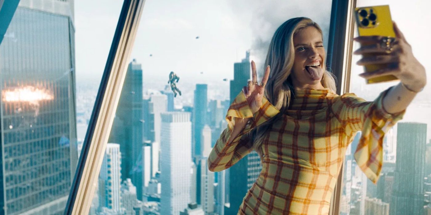 Eve takes selfies in James Gunn's Superman