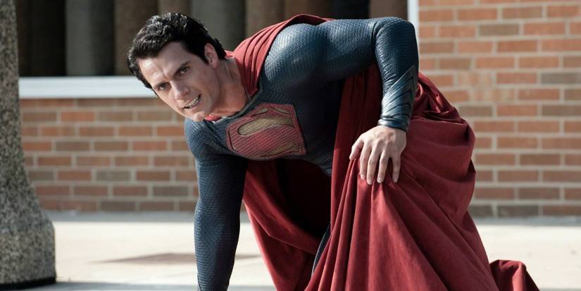 Henry Cavill as Superman in Man of Steel leaning down on one knee
