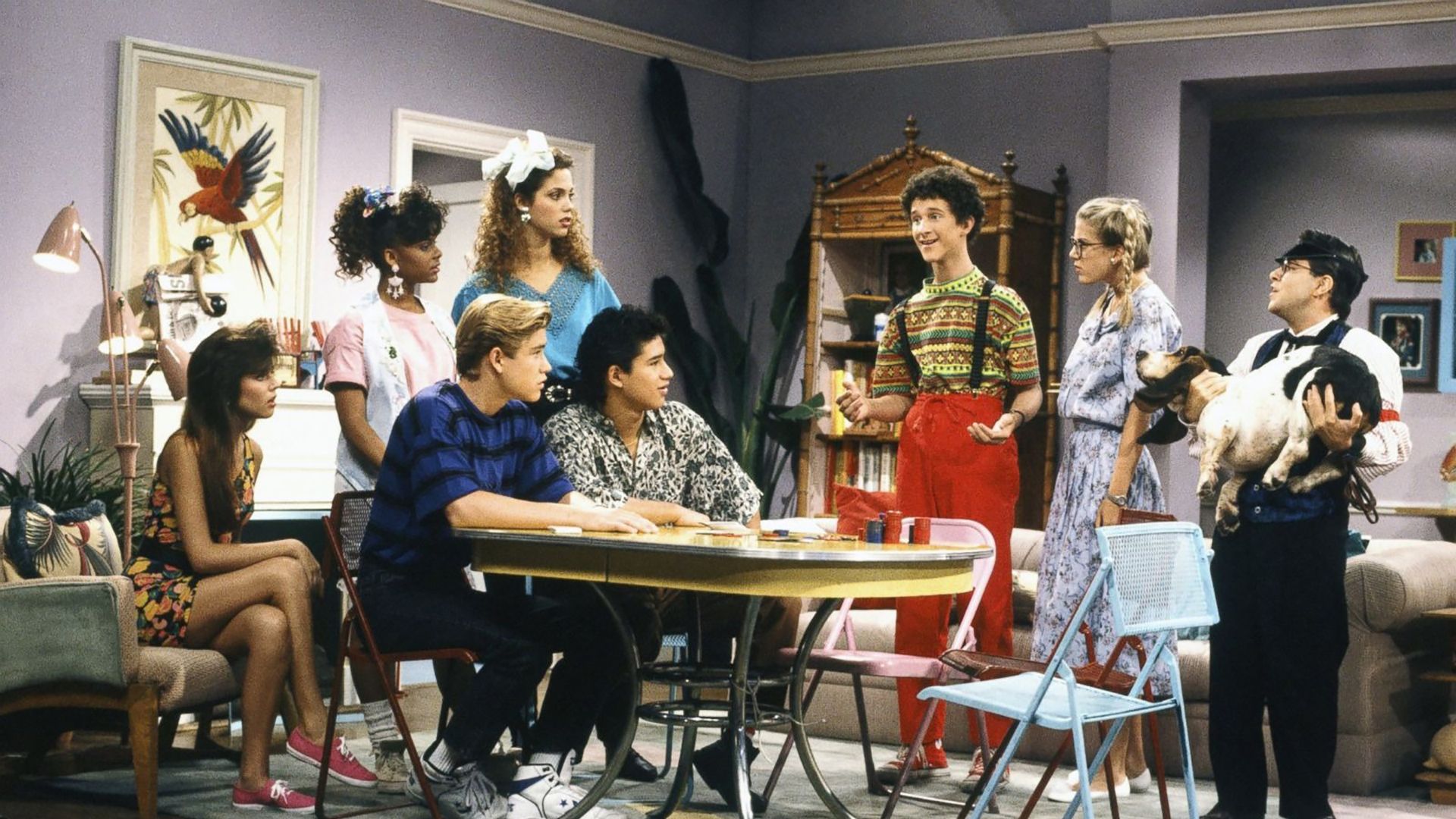 The kids from Bayside High sitting in a room together in Saved by the Bell