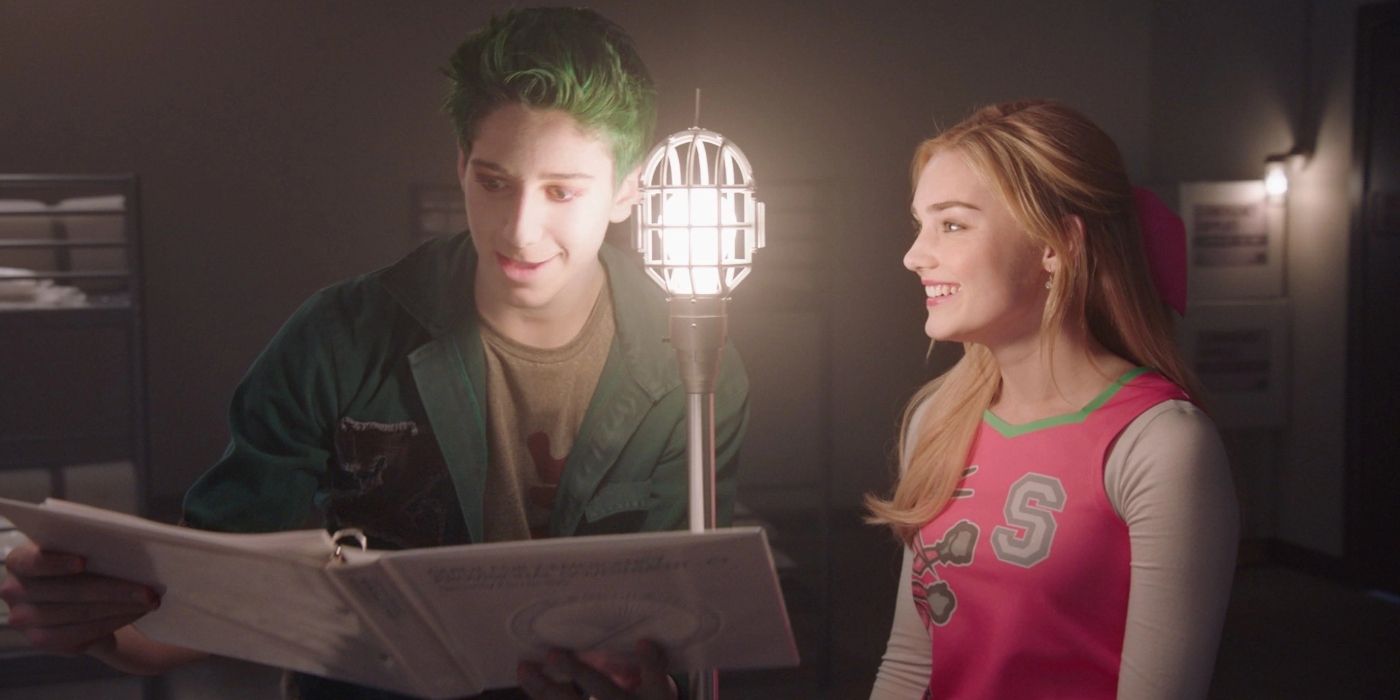 Zed and Addison singing in Zombies