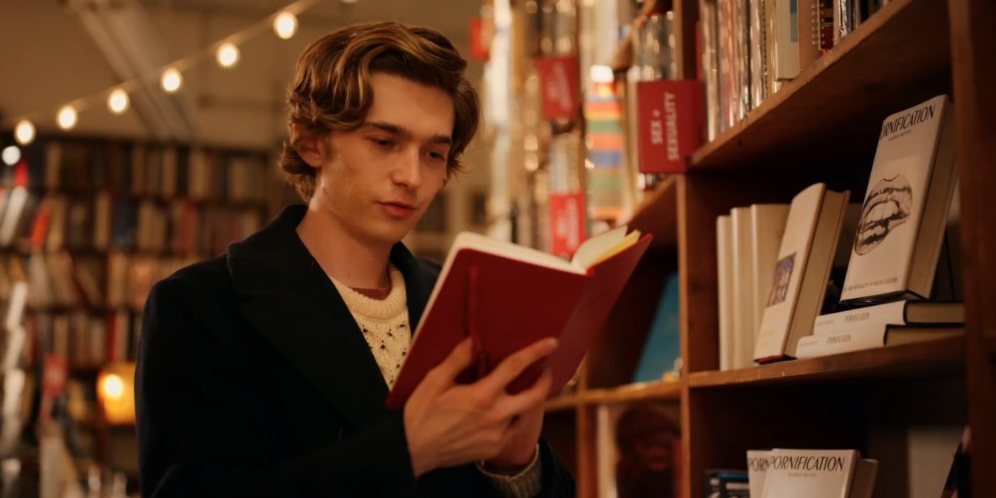 Dash reads the diary in a bookstore Dash & Lily