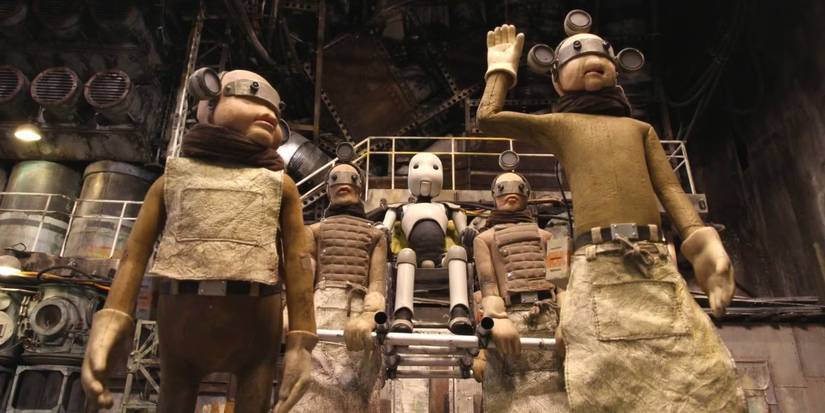 Junk Head is carried on a litter by his disciples in Junk Head (2017)