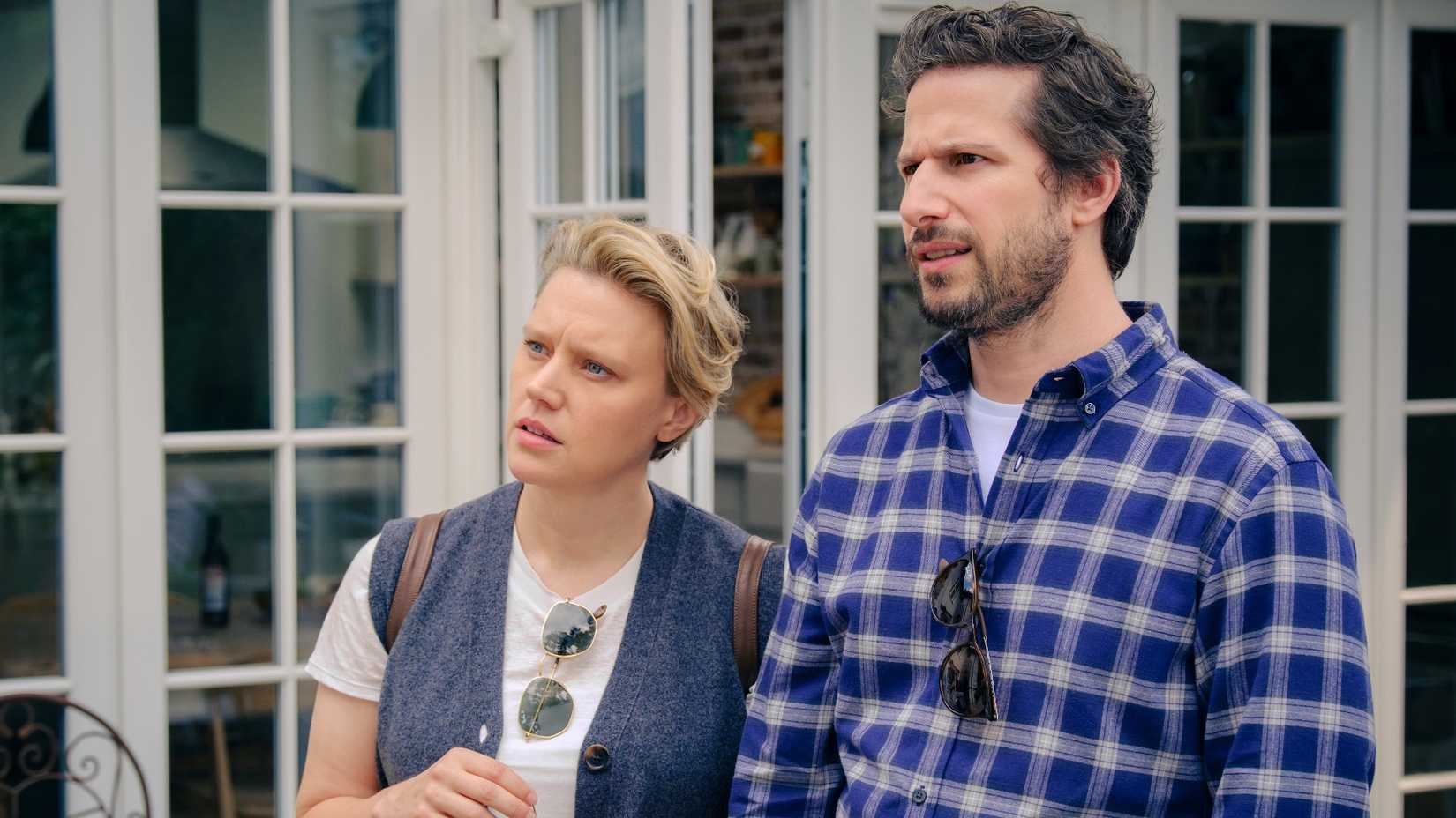 Kate McKinnon and Andy Samberg in The Roses