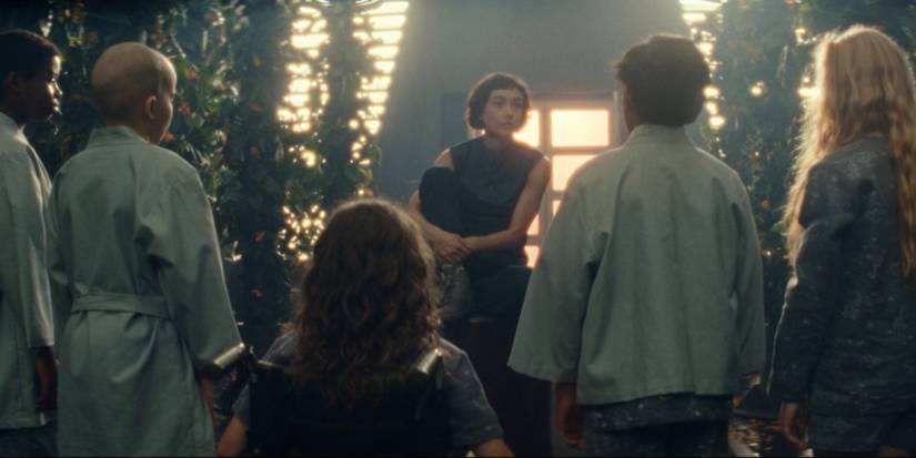 Wendy trains the lost boys in Alien: Earth