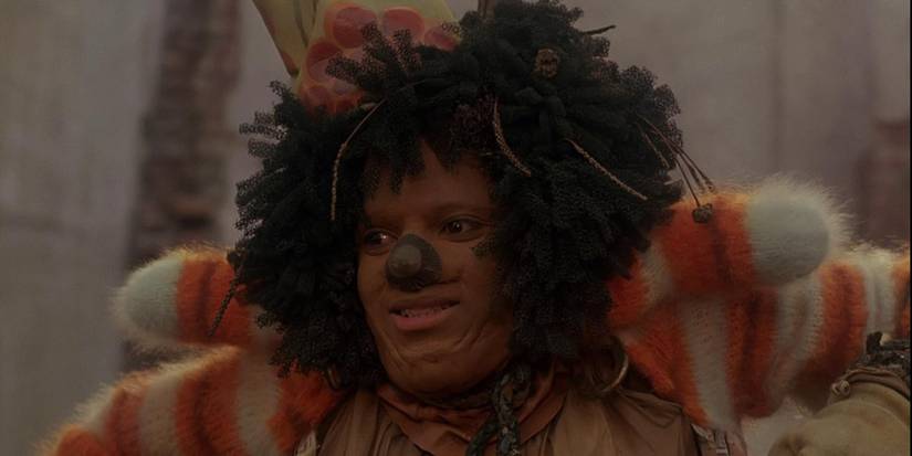 Michael Jackson as Scarecrow 