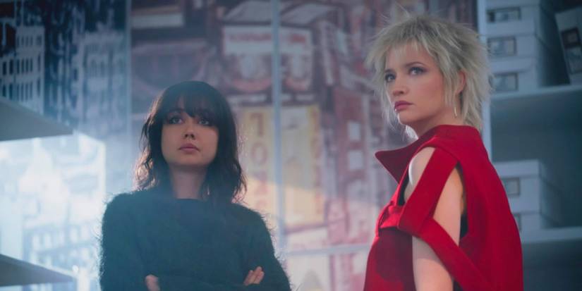 Sydney Chandler and Talulah Riley in Pistol