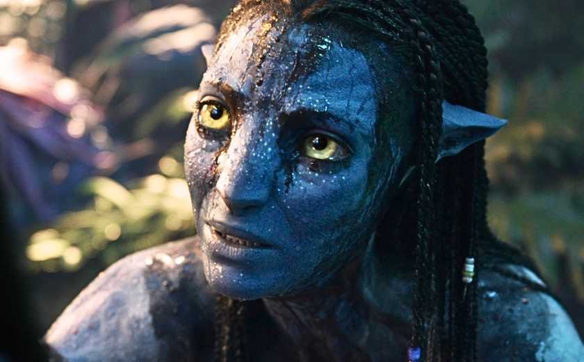 Zoe Saldana as Neytiri in Avatar Fire and Ash