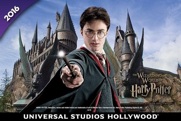The Wizarding World of Harry Potter Hollywood Photo