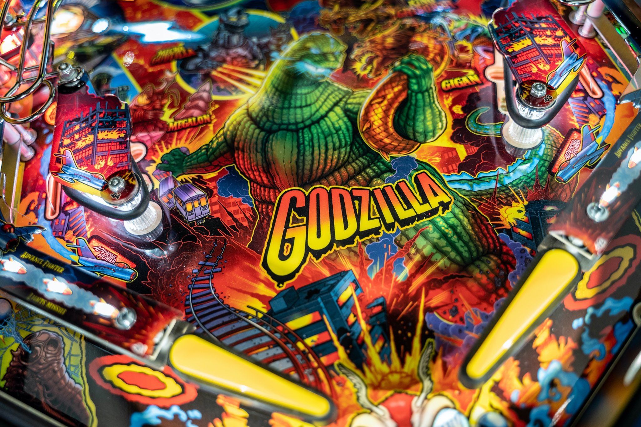 Godzilla Pinball - Stern #9