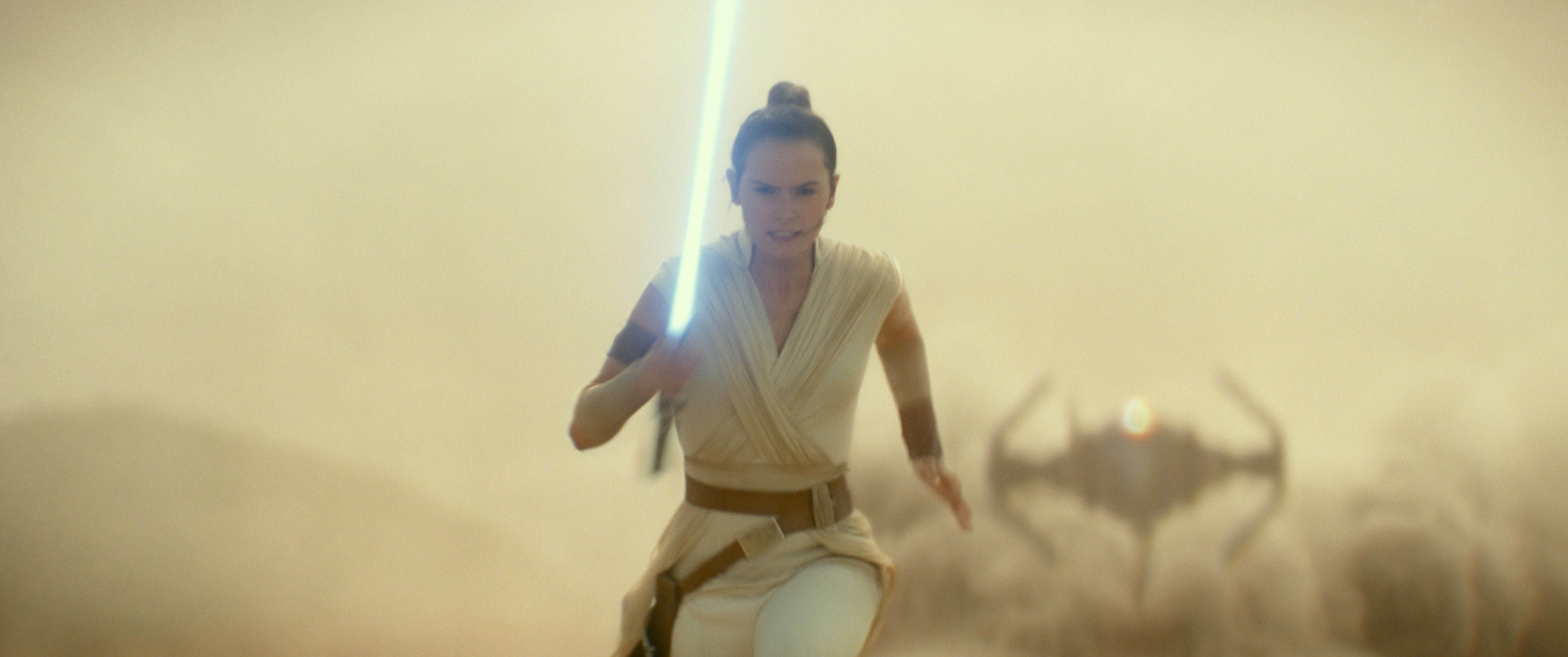 Star Wars The Rise of Skywalker trailer image #10