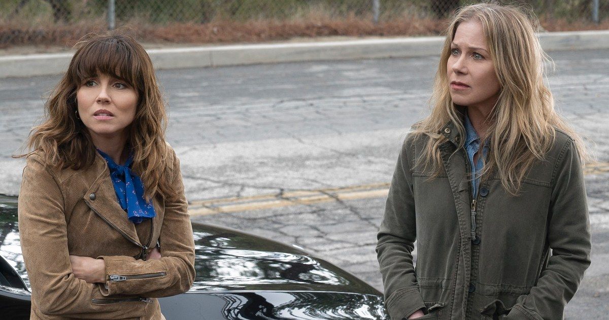 Netflix's Dead to Me Trailer Takes Christina Applegate &amp; Linda Cardellini on a Twisted Ride