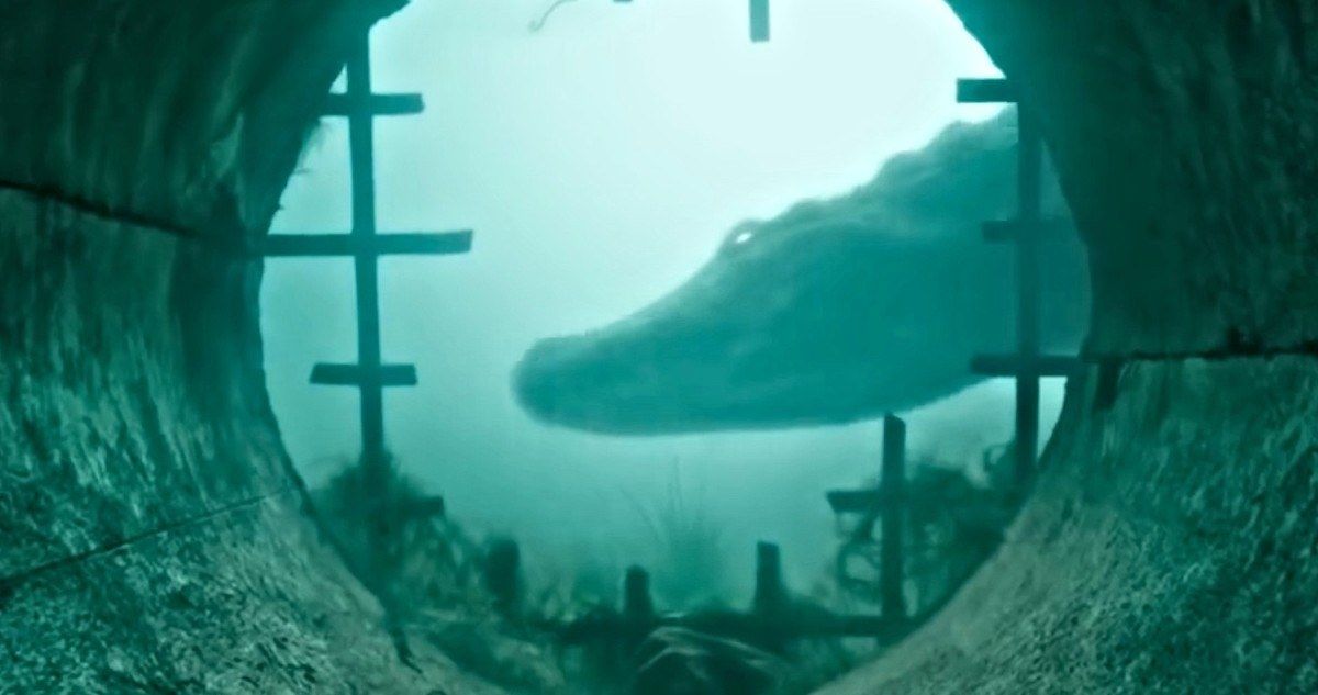 Crawl Trailer Unleashes Hungry Alligators During a Roaring Hurricane