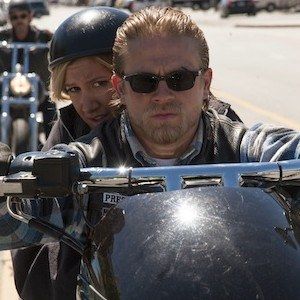 Sons of Anarchy Season 5 Set Photos Reveal Joel McHale and Ashley Tisdale