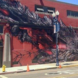 COMIC-CON 2013: Godzilla Revealed in San Diego Street Art!