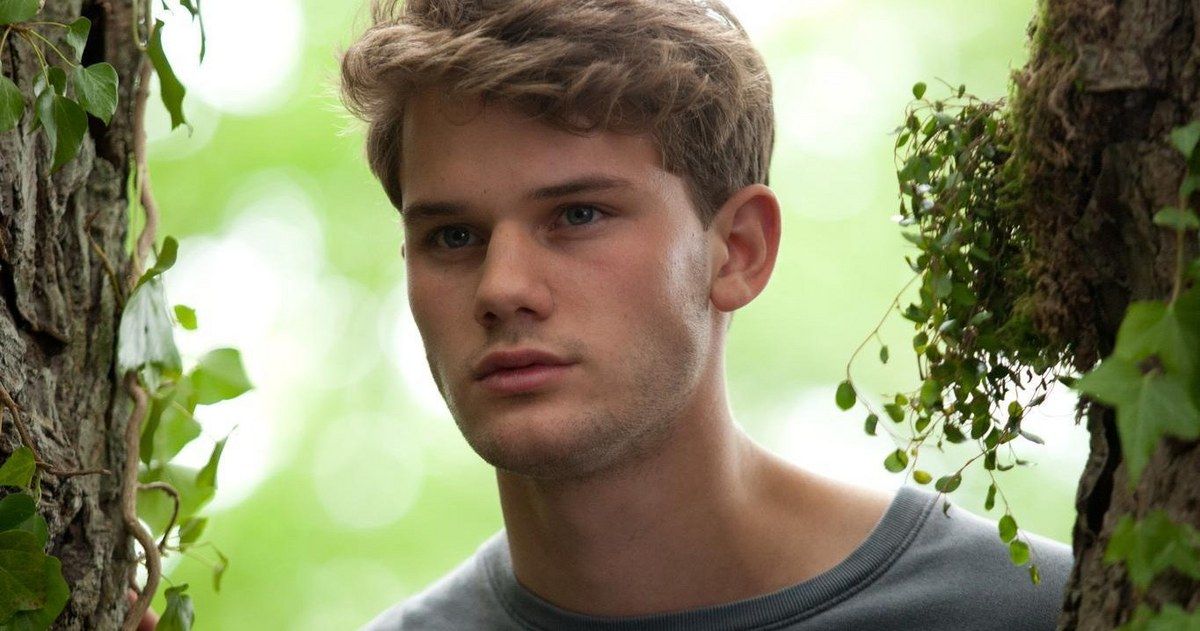 Jeremy Irvine to Lead Gay Rights Drama Stonewall for Director Roland Emmerich