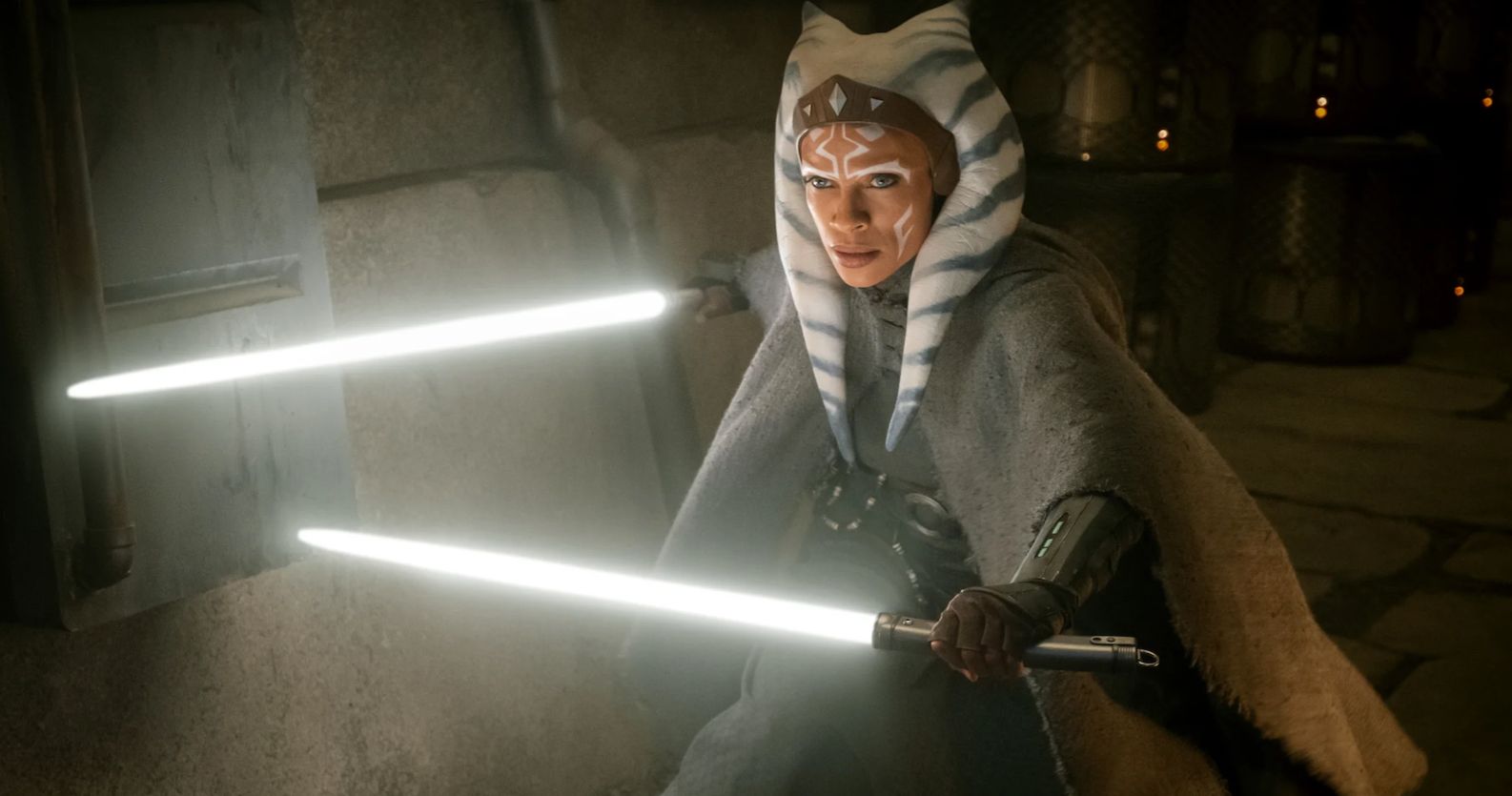 Star Wars Theory Thinks Ahsoka Disney+ Series Will Fix One Big Last Jedi Plot Hole