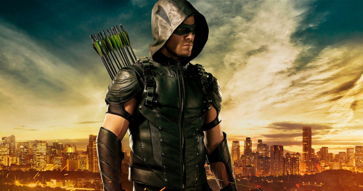 Oliver Queen's New Arrow Season 4 Costume Revealed