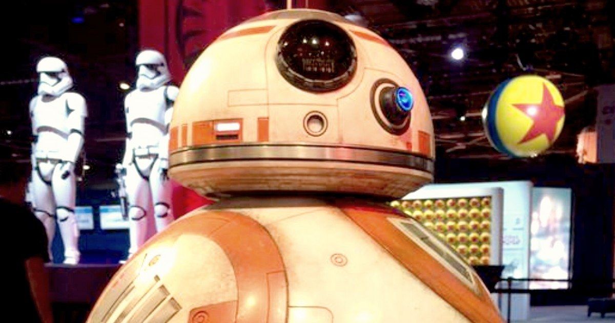 Star Wars 7 Costumes and Props Go on Display at D23