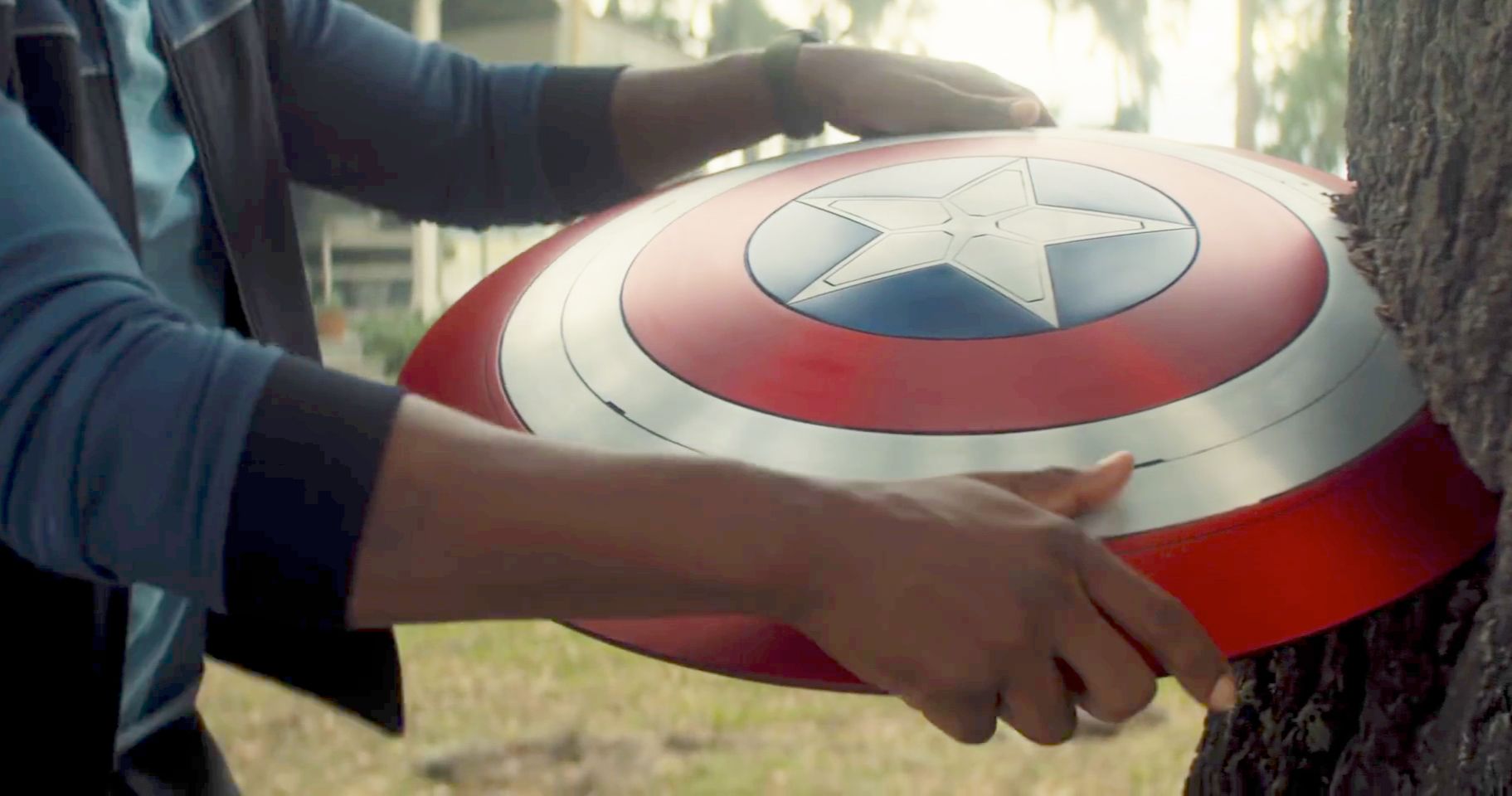 Bucky and Sam Share Cap's Shield in The Falcon and the Winter Solider Footage