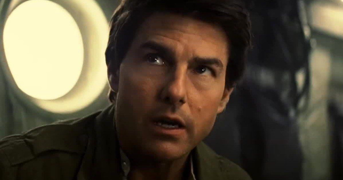 The Mummy Preview Has Tom Cruise Showing Off His Dangerous Stunts