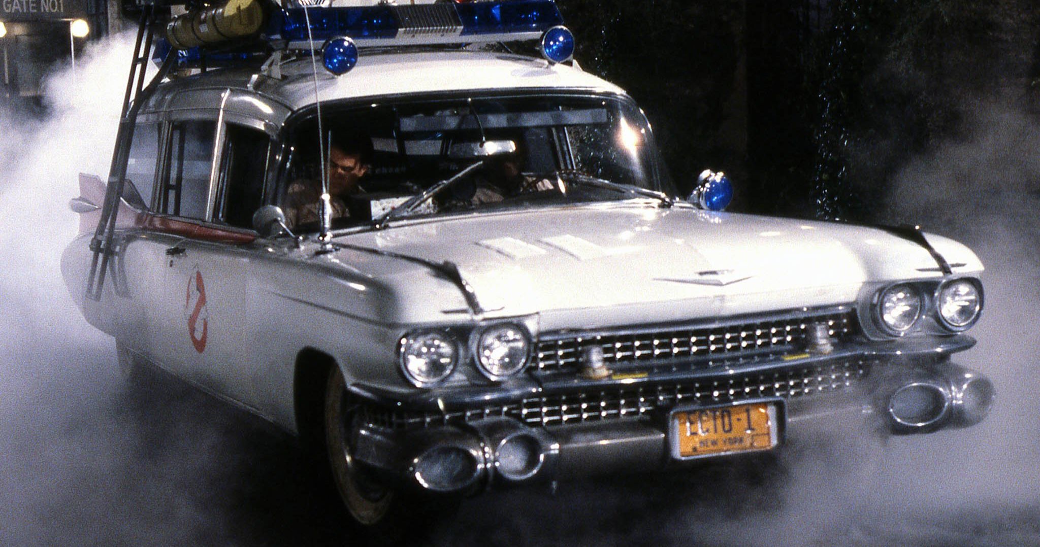 Ghostbusters 2020 Set Video Shows Upgraded Ecto-1 in Action