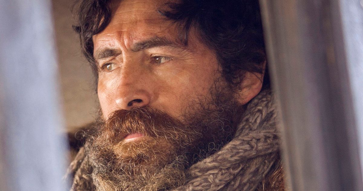 The Hateful Eight Interview with Demian Bichir | EXCLUSIVE