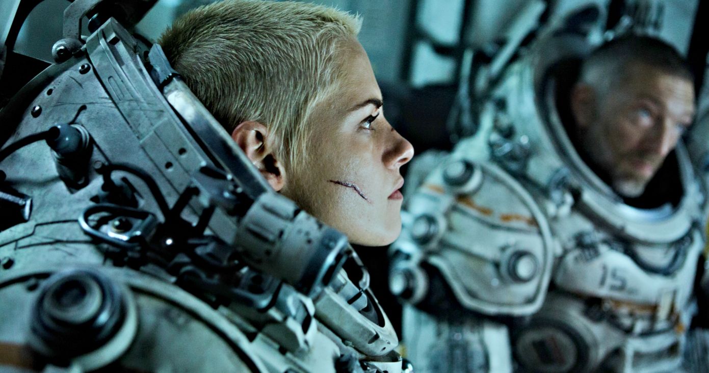 Underwater Trailer: Kristen Stewart Unleashes Monsters in the Deep