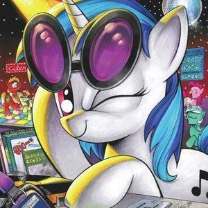 COMIC-CON 2013: My Little Pony: Equestrian Girls Prequel Comic and DJ Pon3 Toy Announced