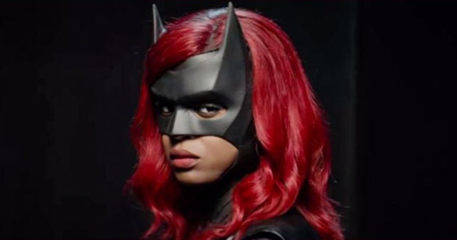 New Batwoman Revealed As Javicia Leslie Suits Up In Season 2 First Look 