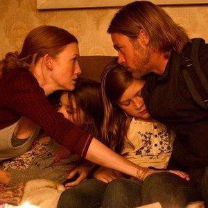 World War Z 'They're Coming' Clip