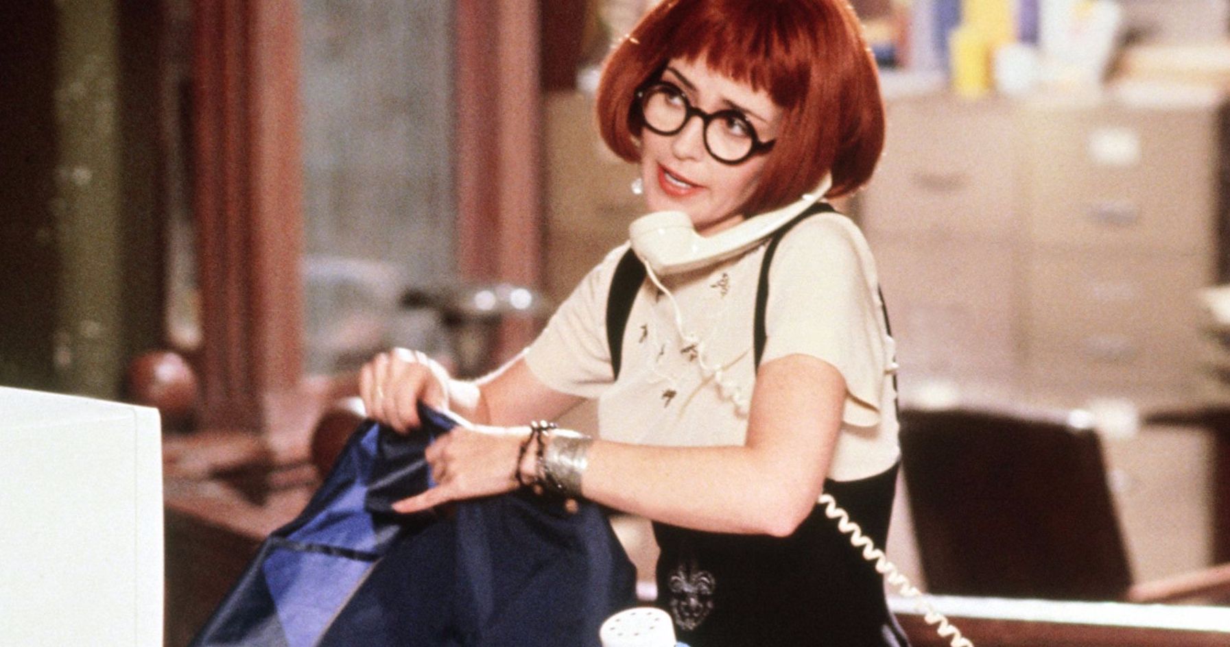 Ghostbusters 3 Is Most Likely Bringing Back Annie Potts as Janine Melnitz
