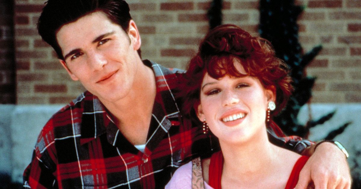 Molly Ringwald and her love interest looking all '80s in 16 Candles
