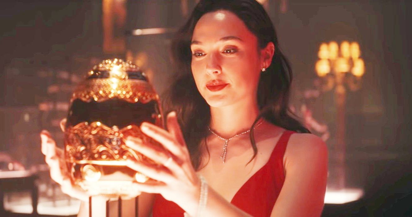 Snow White Star Gal Gadot Is 'So Excited' to Play the Evil Queen