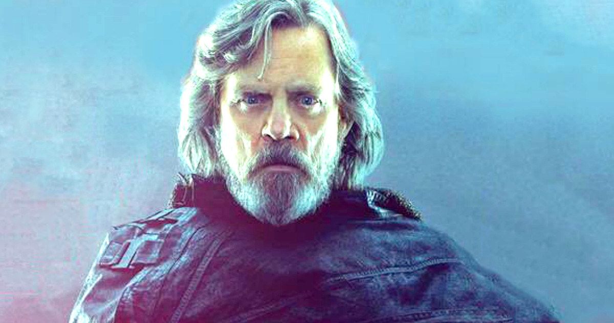 Luke Skywalker Goes Dark in Intense New Star Wars 8 Photo