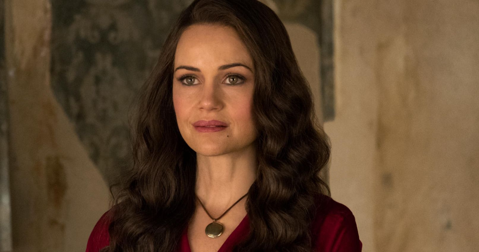 Is Carla Gugino Returning for Haunting of Hill House Season 2 Bly Manor?
