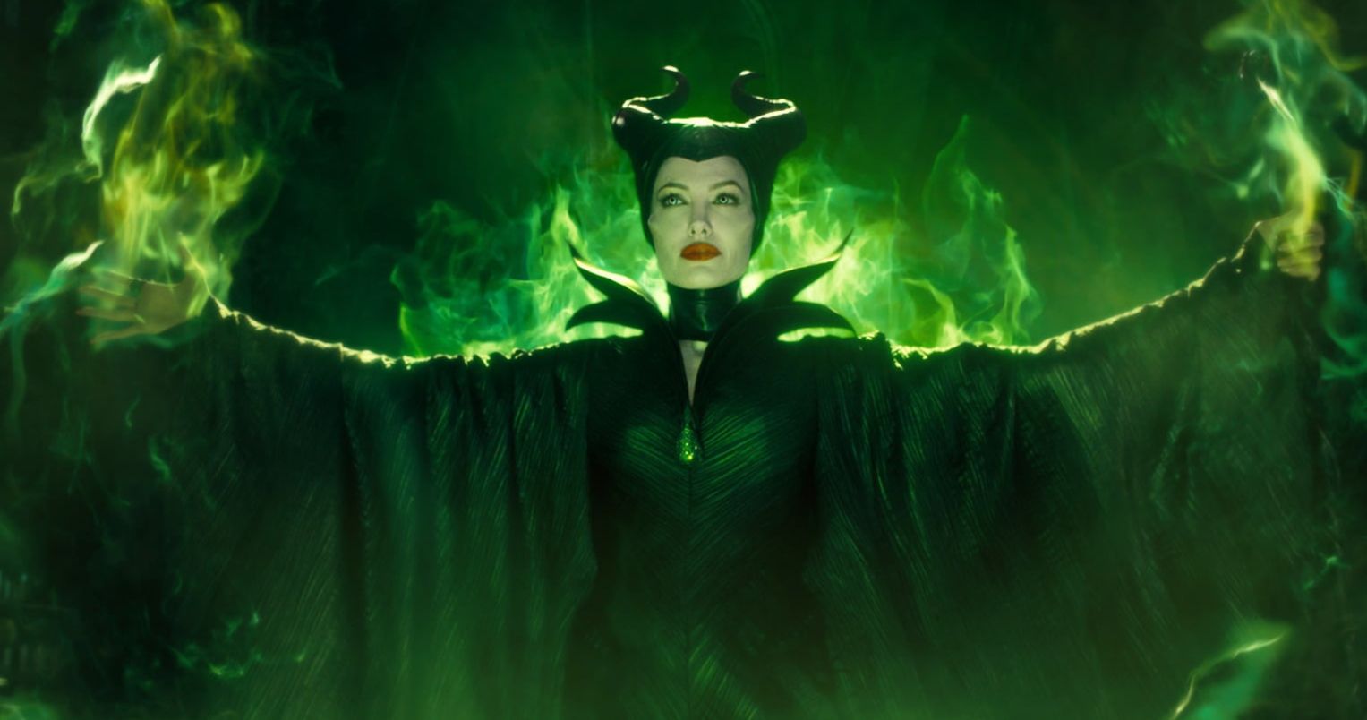 Maleficent 2 Featurette Conjures Behind-the-Scenes Magic with Angelina Jolie