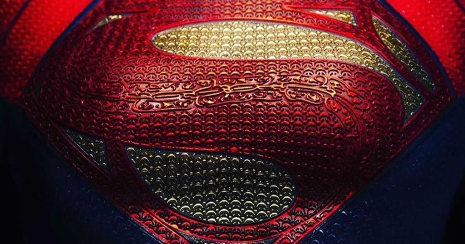 Supergirl Costume First Look Revealed in The Flash Movie