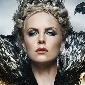 Snow White and the Huntsman Blu-ray Trailer