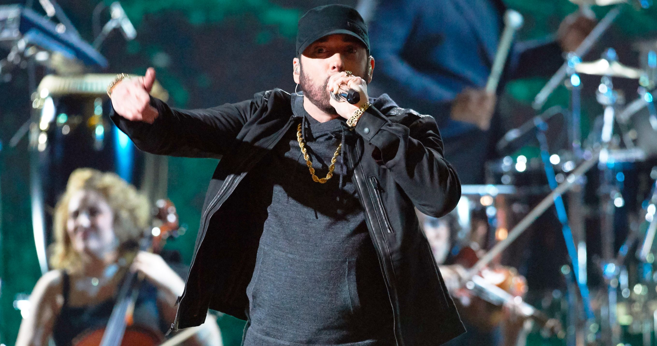 Eminem Crashes Oscars to Play Lose Yourself from 8 Mile