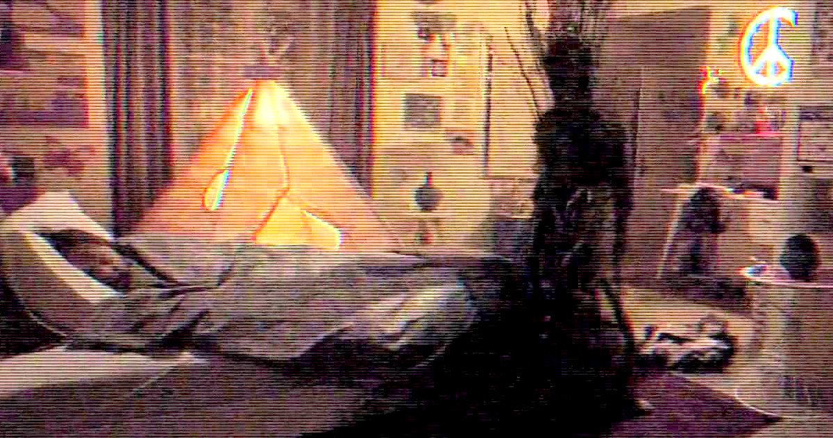 Toby Returns in 3 Paranormal Activity: Ghost Dimension TV Spots