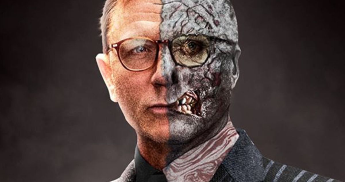 Daniel Craig Is Two-Face in The Batman Fan Art