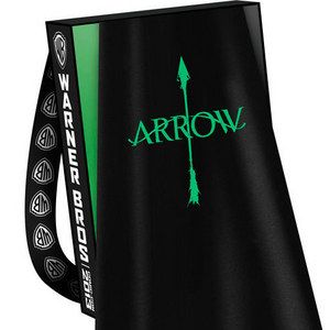 COMIC-CON 2013: Warner Bros. TV 2013 Official Cape Bags Revealed