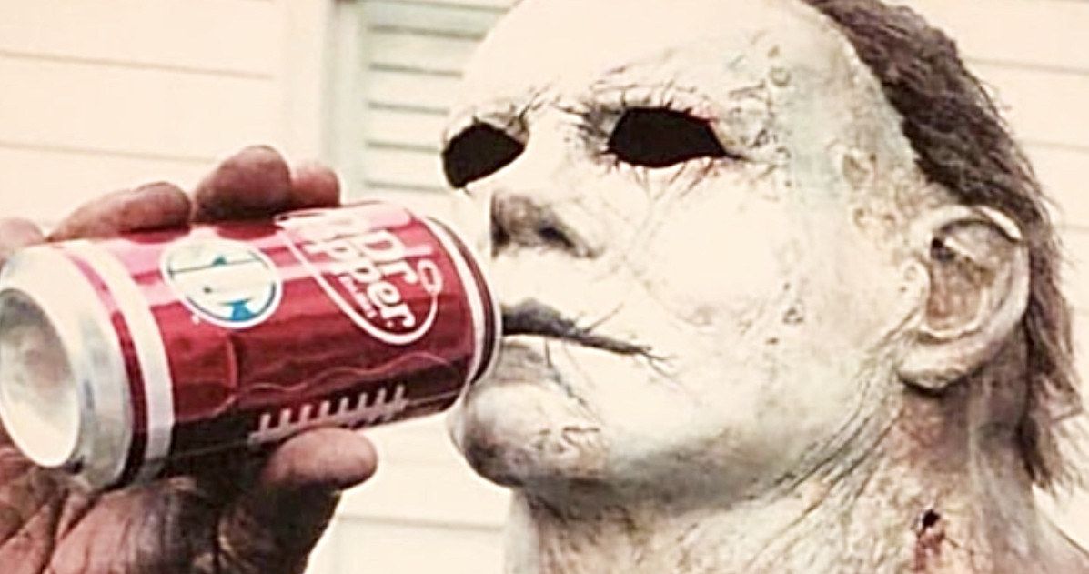 Original Michael Myers Actor Recreates Iconic Halloween Set Photo