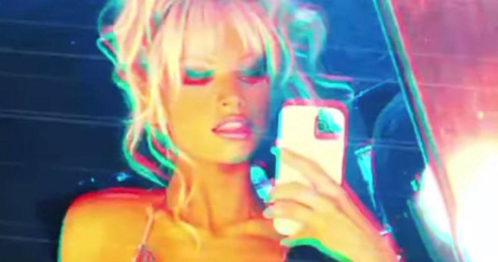 Lily James Transforms Into '90s-Era Pamela Anderson in Latest Pam &amp; Tommy Sneak Peek