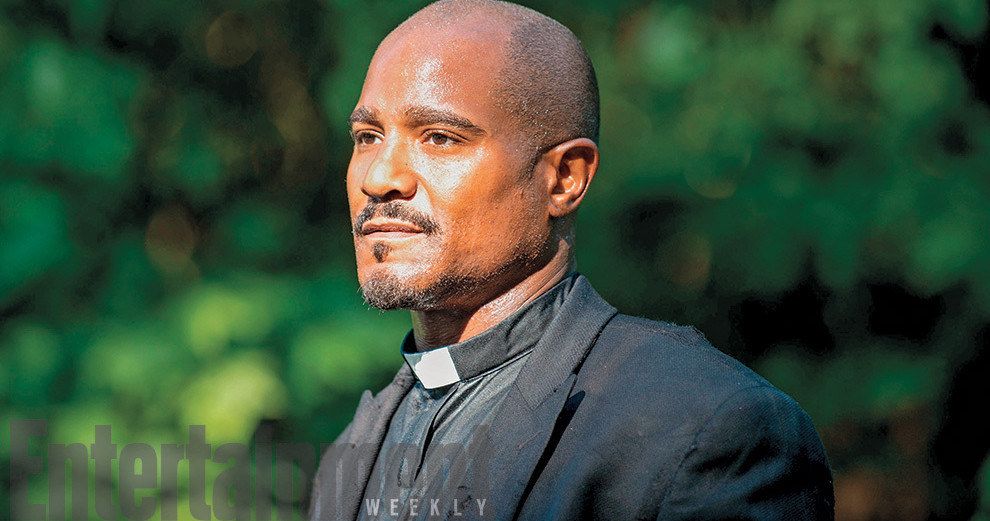 The Walking Dead Season 5: First Look at Father Gabriel!