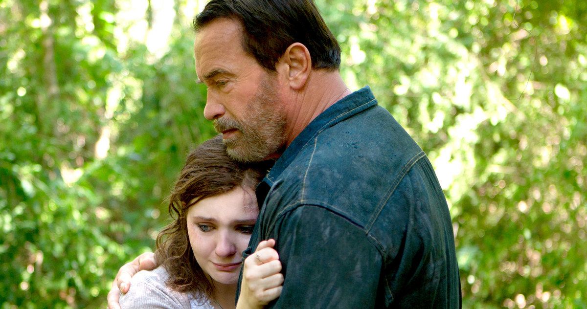 Maggie Clip: Schwarzenegger Comforts His Zombie Daughter